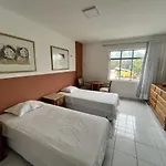 Ape Na Praia Com 5 Quartos Wifi Ar E Estacionamento Uh101